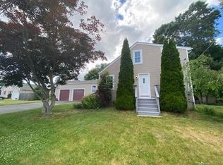 39 Warren Ave, Cumberland, RI 02864