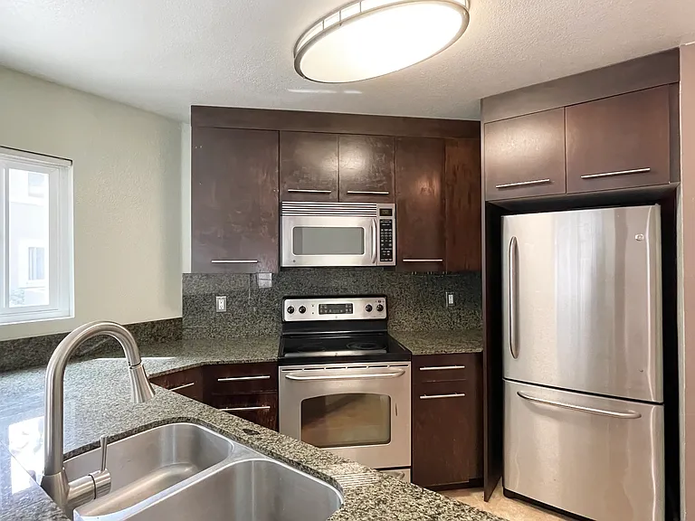 7565 Charmant Dr #405 — Photo 4
