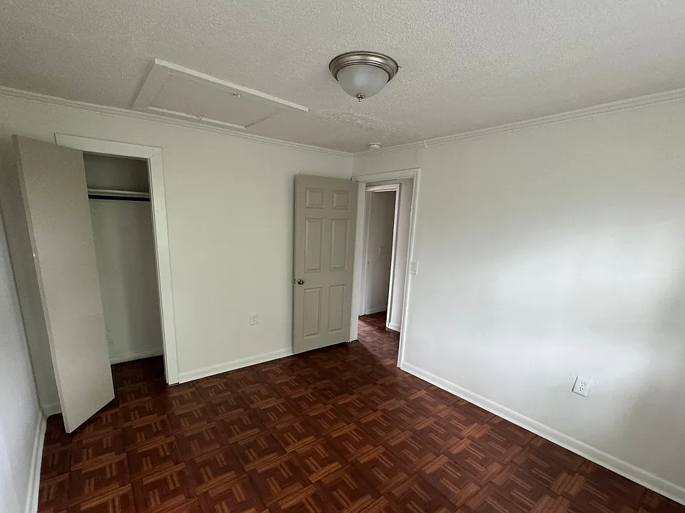 Room 1 Room 1