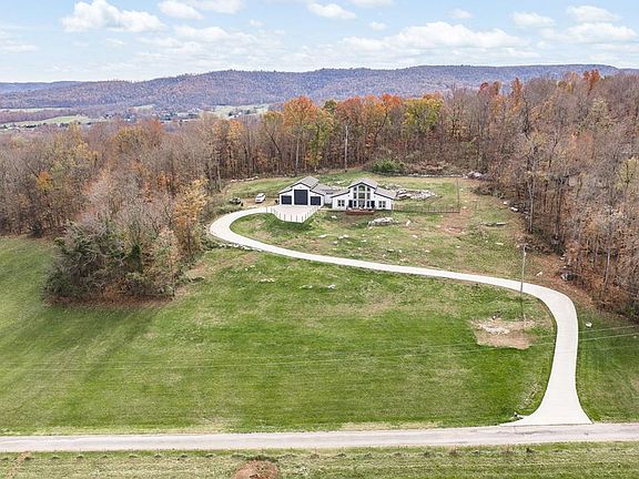 3rd image of 177 Nettlecarrier Ln