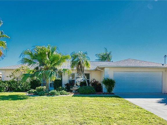 2nd image of 422 SW 49th Ln