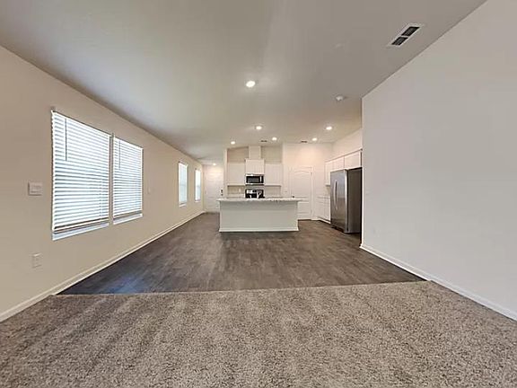 5th image of 297 Caminha Cir