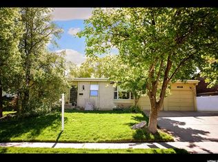 2053 Bonneview Dr, Bountiful, UT 84010