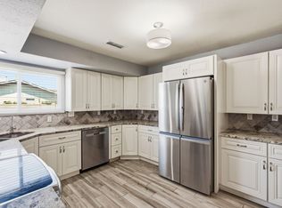 6082 Cottontail Rd NE, Rio Rancho, NM 87144
