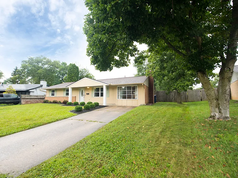 3700 Caracas Dr — Photo 3