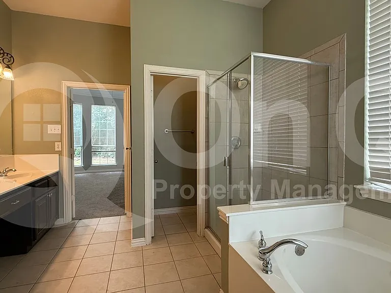 4536 Brenda Dr — Photo 12