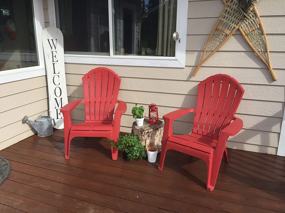 Front porch and entry