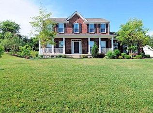 1713 Cedar Trace Dr, Lebanon, OH 45036