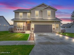 7018 W Amanda St, Rathdrum, ID 83858