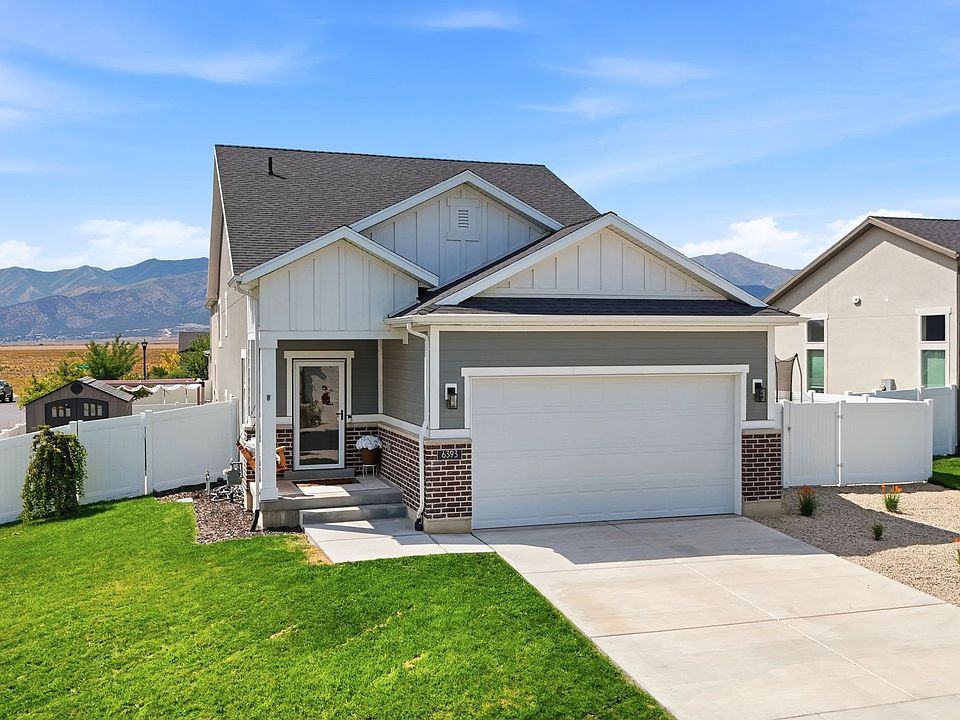 1st image of 6393 N Pine Tree Way