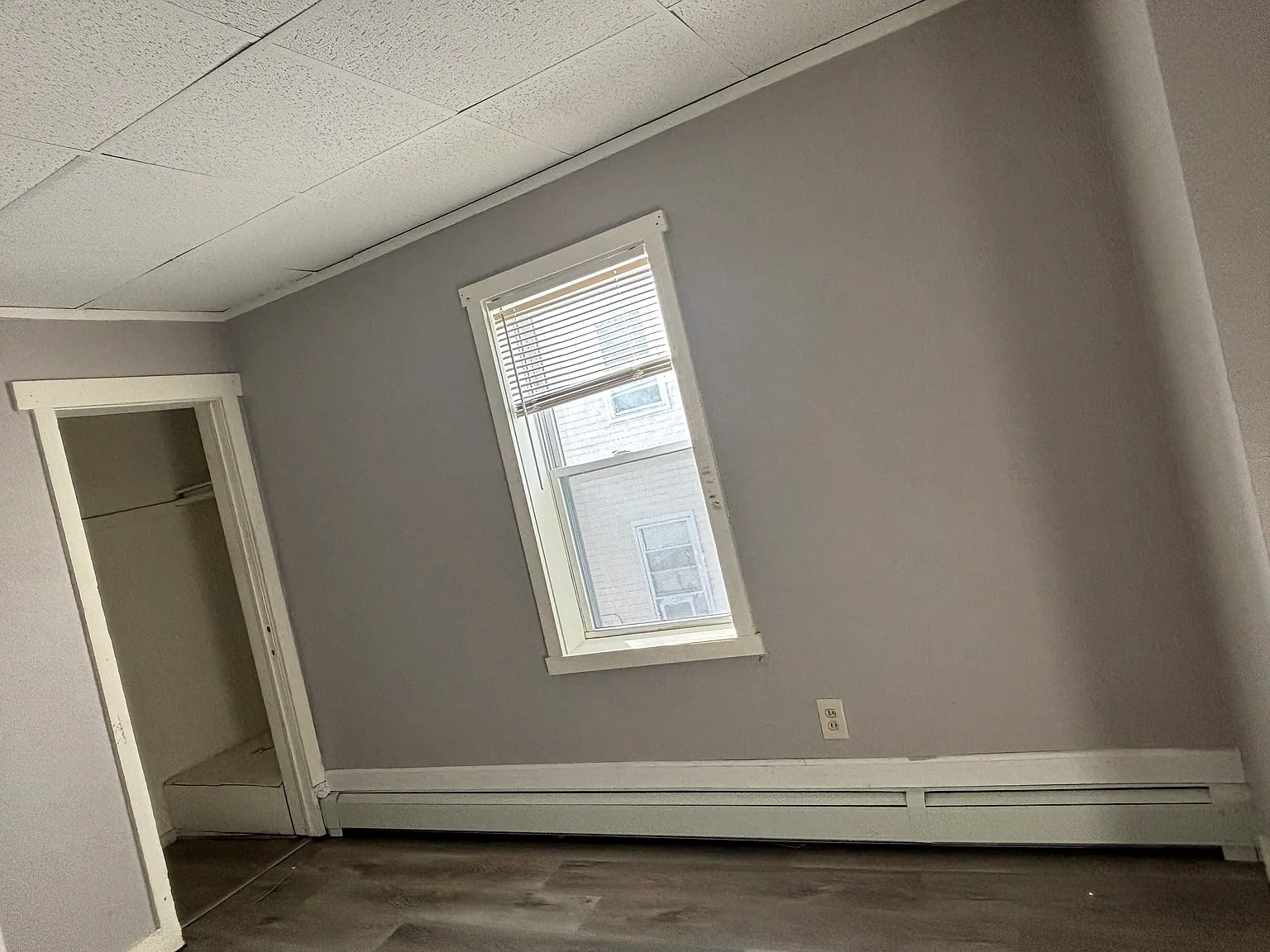 5 bed, 1100 sqft, $2,550 — Photo 4
