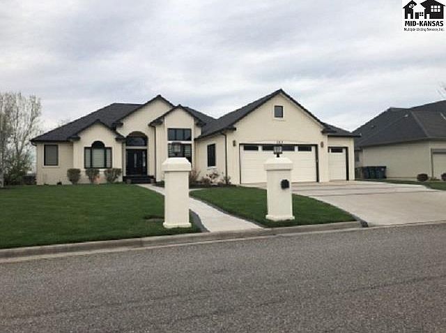 1st image of 104 Dakota Dr
