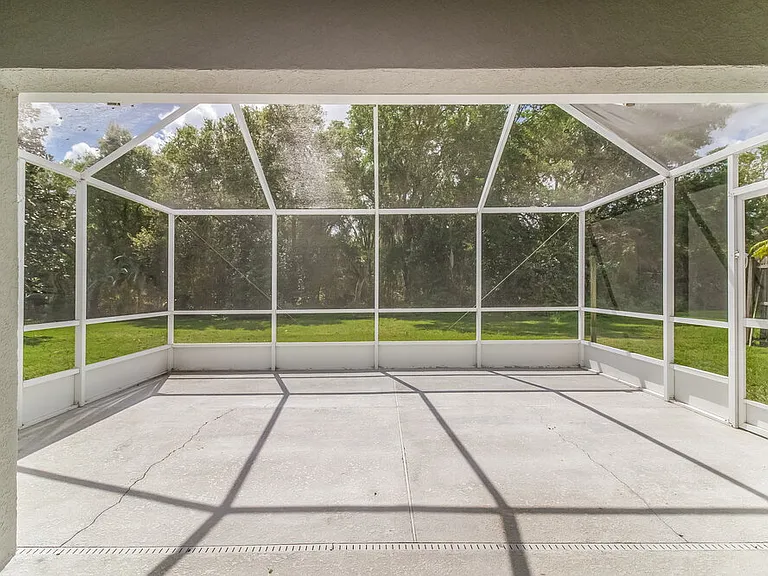 633 Straw Lake Dr — Photo 15