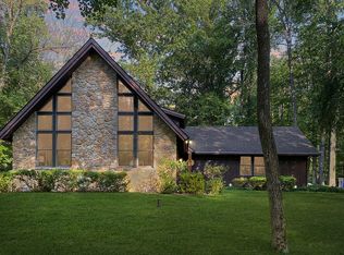 8017 Covered Bridge Rd, Quakertown, PA 18951