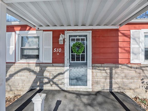 3rd image of 510 Johnson St