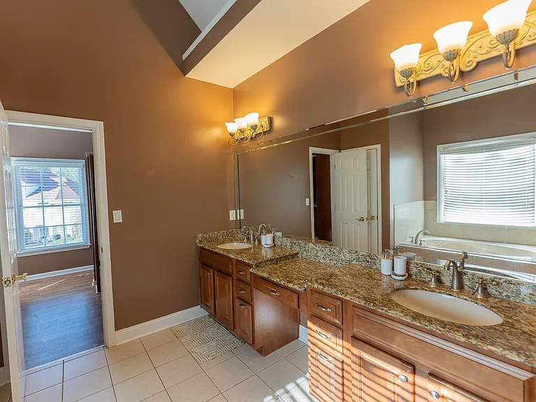 940 Forest Overlook Dr SW — Photo 16