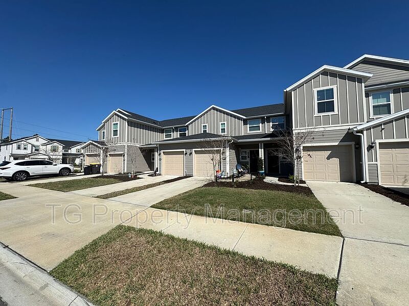 1st image of 9877 Fiddleback Ln
