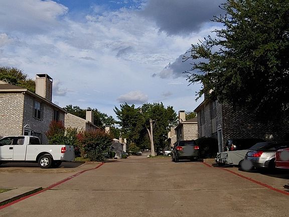 5th image of 128 Graystone Pl