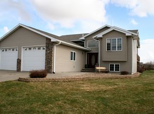 1801 E Birch Ave, Mitchell, SD 57301