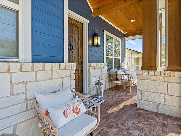 4th image of 2004 Alegria Rd