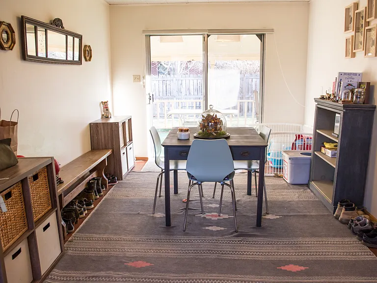 2410 Hawthorn Ave — Photo 10