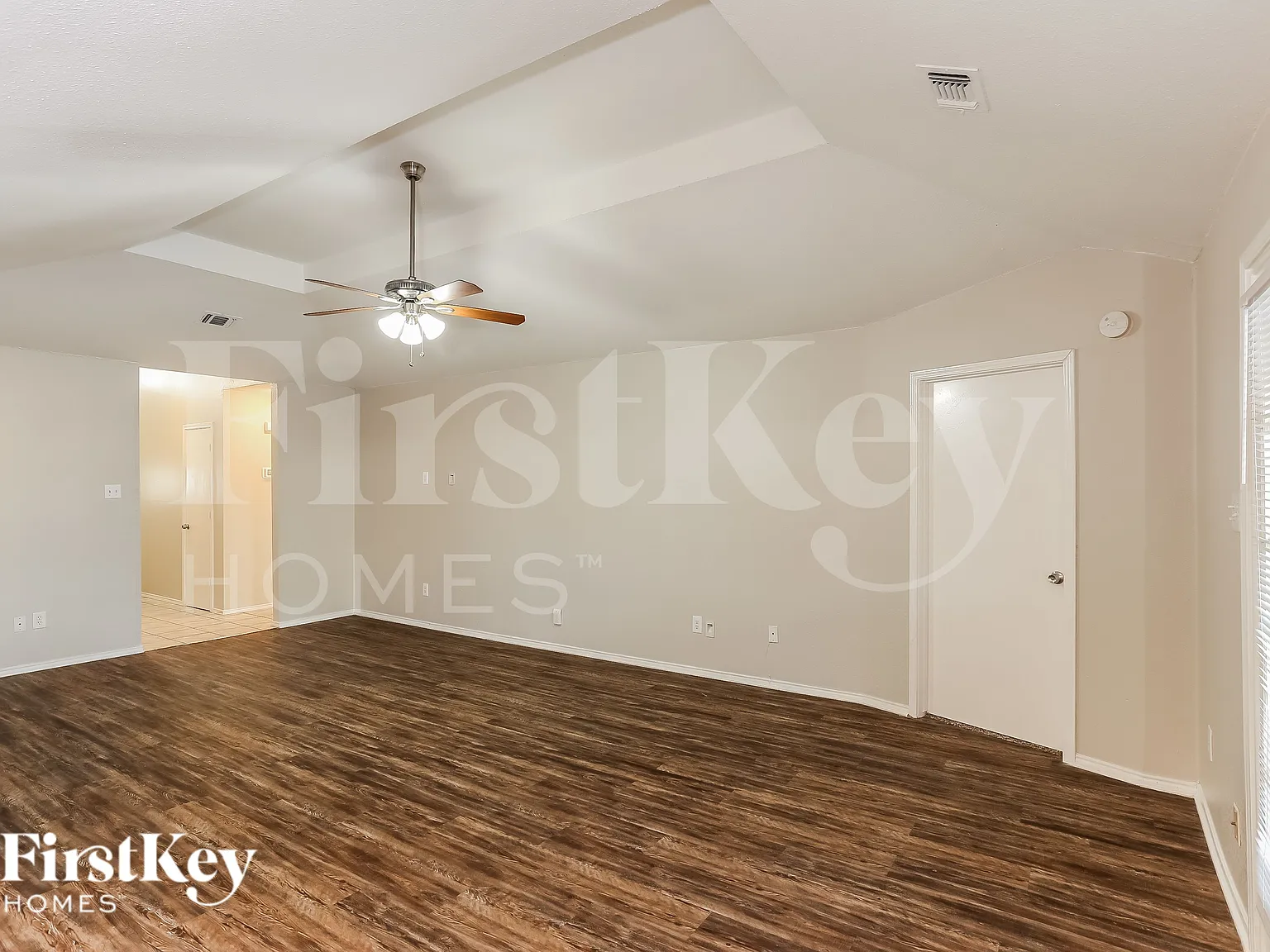 3 bed, 2.0 bath, 1559 sqft, $1,980 — Photo 4