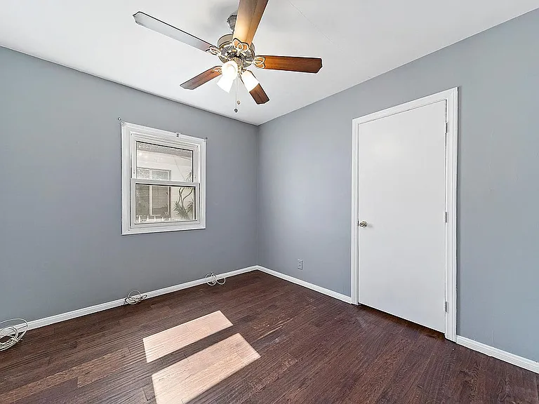 15517 Thornlake Ave — Photo 20