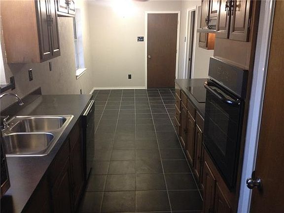 3rd image of 1218 Sierra Blanca Dr