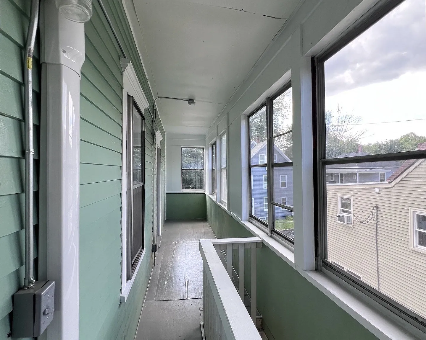 2 bed, 1.0 bath, 850 sqft, $1,700 — Photo 3