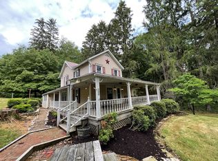 288 Pioneer Rd, Franklin, PA 16323