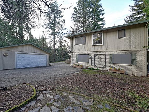 2nd image of 951 Poverty Hill Dr