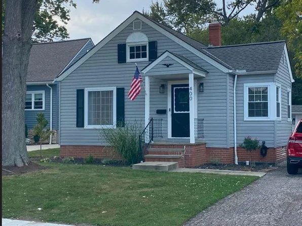 400 Kenilworth Rd, Bay Village, OH 44140