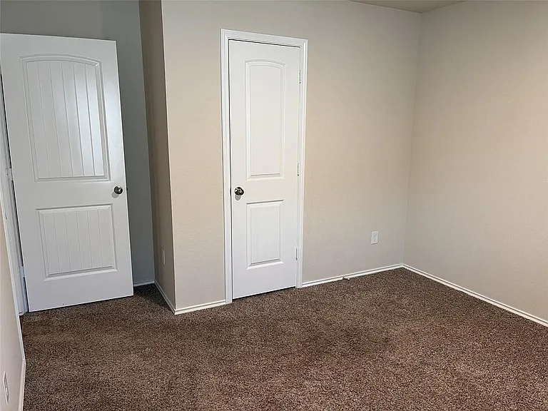 312 Comal Dr — Photo 29