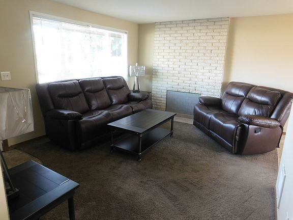 2nd image of 1207 Beach Ave #2
