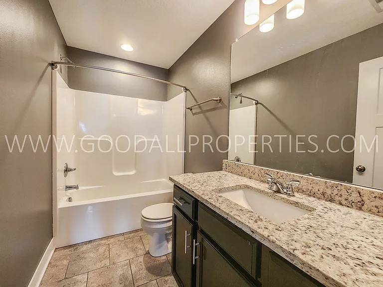1306 Green Hills Dr — Photo 31
