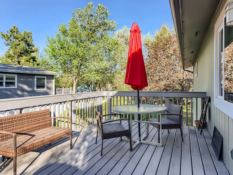 1628 Centaur Cir — Photo 26