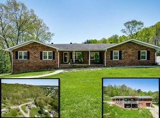 660 Valley Dr, Livingston, TN 38570