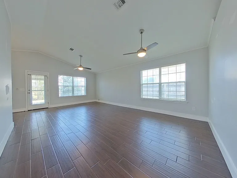 2-web-or-mls-2 Living Room-4_02232026