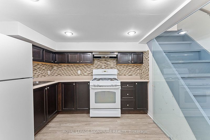 Toronto Townhouse for rent - 2 Bedrooms — photo 4