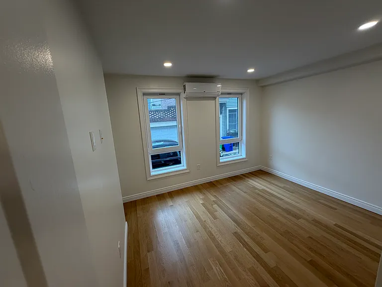 11 Burrill Pl #1 — Photo 8
