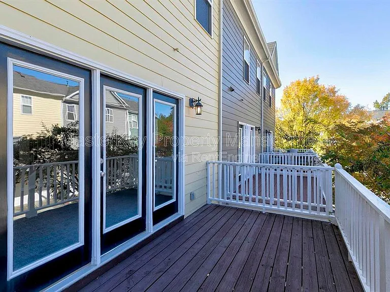 316 Kinellan Ln — Photo 32