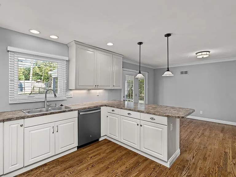 2332 Cleek Ct — Photo 12