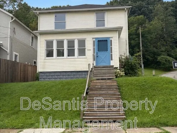 1133 Wade St, Aliquippa, PA 15001