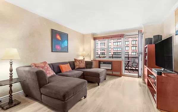 1st image of 333 E 79th St APT 15Z
