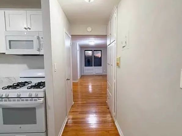 8850 179th St APT 1, Jamaica, NY 11432