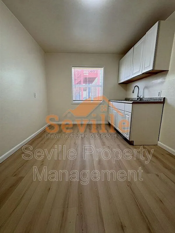 Studio, 1.0 bath, 374 sqft, $1,525 — Photo 4
