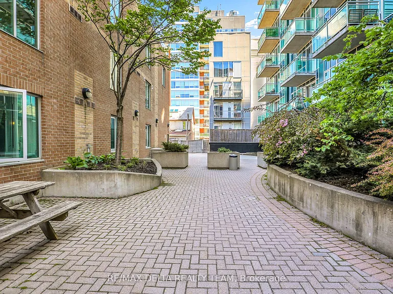 134 York St #205 — Photo 30
