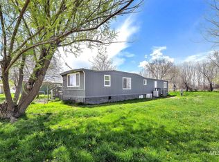 3751 Pioneer Park Ln, Homedale, ID 83628