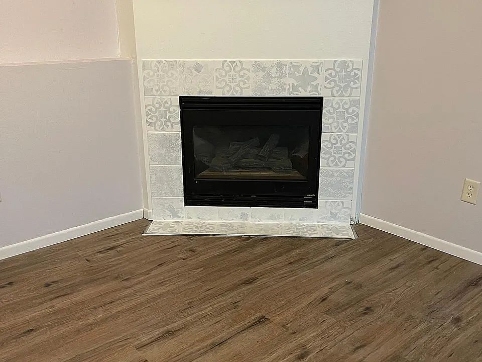 1st image of 36 W Side Dr