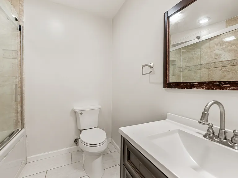 6711 Doane Ave — Photo 23